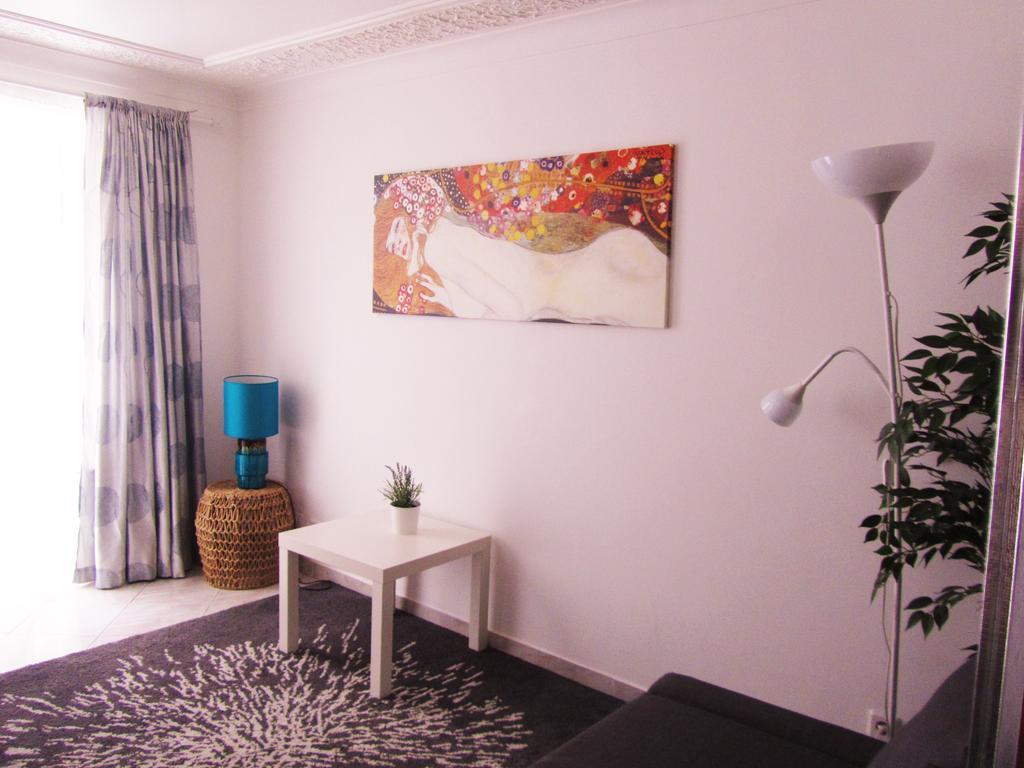 Appartement From *